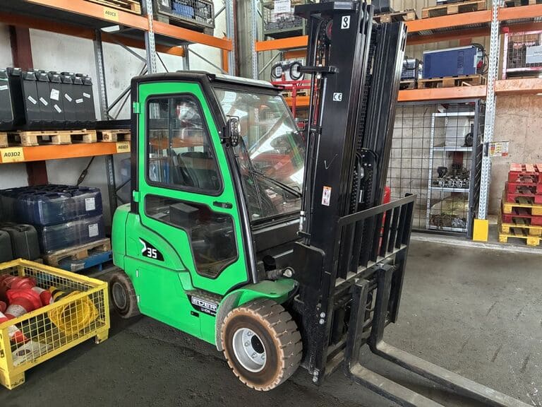 Hangcha CPD 35XD4SI21 (3)